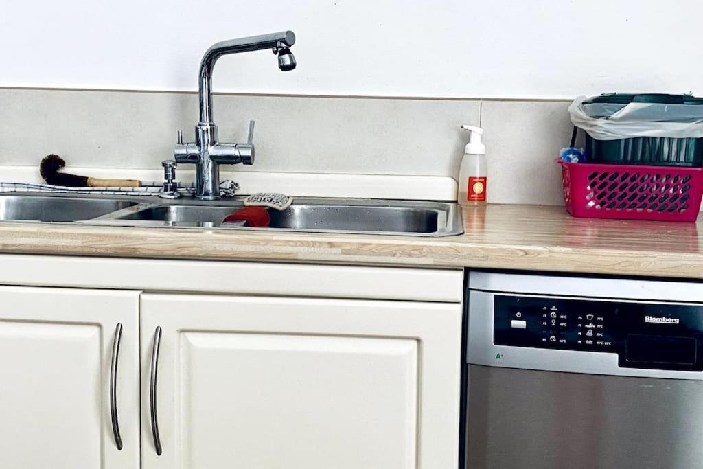 Appartamento Free Breakfast, Pool, Spacious Aircon Hideaway Mosta Esterno foto